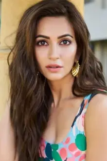 Kriti Kharbanda como: 