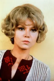 Barbara Harris como: Ellen Andrews