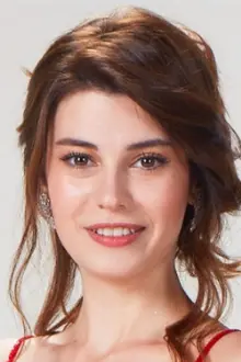 Elif Doğan como: Öykü