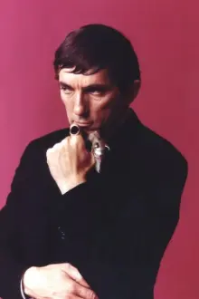 Jonathan Frid como: Mr. Howard