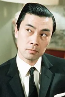 Burt Kwouk como: Yo-yo