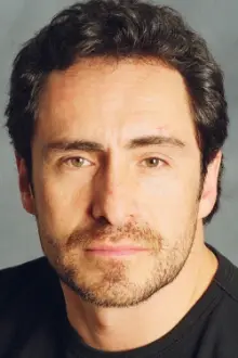 Demián Bichir como: Tapatío