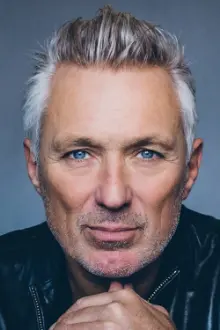 Martin Kemp como: Jonesy