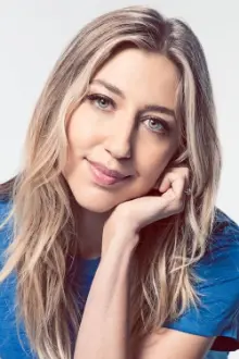 Heidi Gardner como: Self - Judge