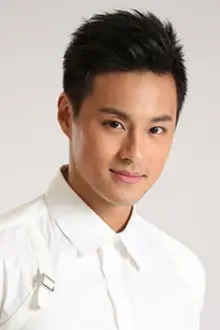 Steven Sun como: Li Hao Yi