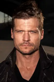 Bailey Chase como: Butch Ada