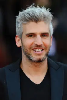 Max Joseph como: 