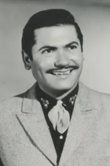 Eulalio González como: Felipe (Pipo)