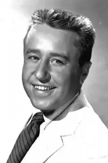 George Gobel como: Host