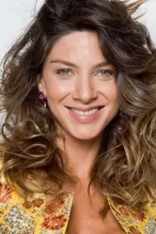 Romina Gaetani como: Pilar Arias