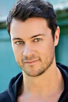 Daniel Feuerriegel como: Ben