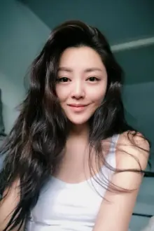 Michelle Wai como: Cotton