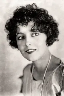 Betty Bronson como: Aunt Winifred Canfield