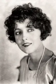 Betty Bronson como: Doris Poole