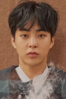 Xiumin como: Ele mesmo