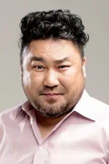 Ko Chang-seok como: Hong-gu