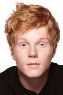 Adam Hicks como: Mike Stevens