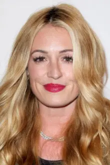 Cat Deeley como: Cat