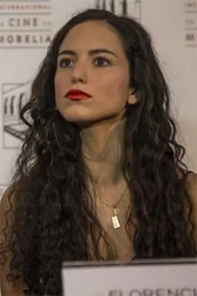 Florencia Ríos como: Sara