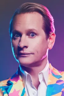 Carson Kressley como: Self - Judge