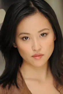 Lyrica Okano como: Becca