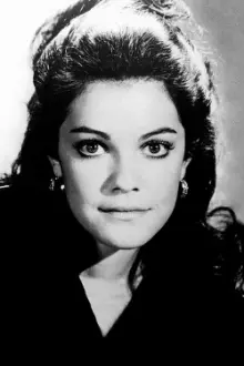 Julie Cobb como: Connie Marx