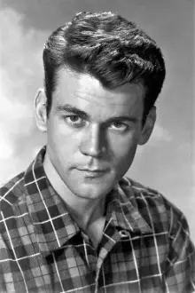 Don Murray como: Gifford Lease