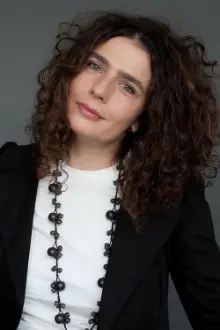 Arsinée Khanjian como: Léa / Layla