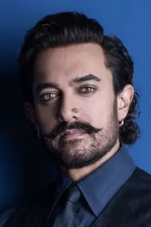 Aamir Khan como: Raja Prasad