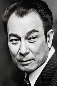 Sek Kin como: Cheung Yan Lai