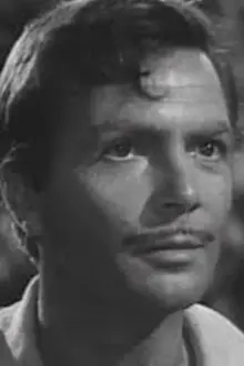 Gérard Landry como: Captain Riccardo