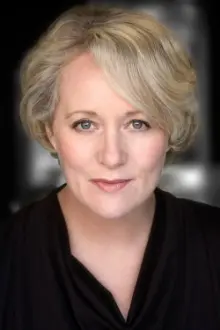 Michelle Holmes como: Yvonne Sparrow