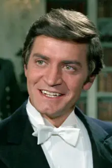 Patrick Mower como: Montalvo