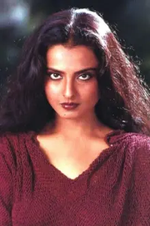 Rekha como: Supriya/Draupadi