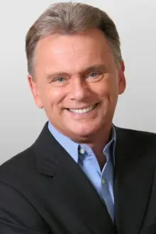 Pat Sajak como: Self - Host