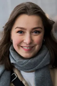 Andrea Berntzen como: Kaja