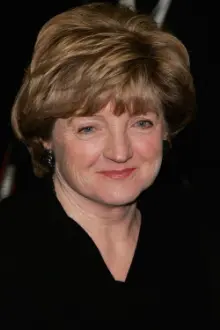 Julia McKenzie como: The Snow Queen / Freda / The Proprietor