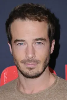 Ryan Carnes como: Tristan