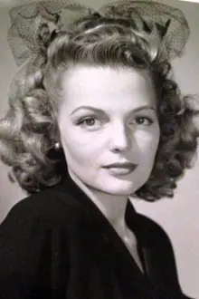 Elyse Knox como: Louise Ferguson