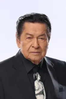 Eddie Garcia como: Señor Griego