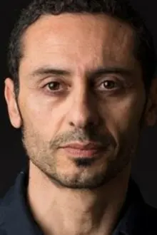 Abdelatif Hwidar como: Ahmed
