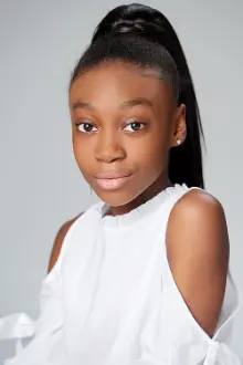 Shahadi Wright Joseph como: 