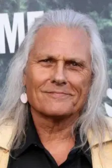 Michael Horse como: 