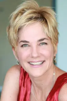 Kassie DePaiva como: Bobby Joe