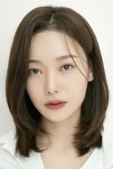 Jin So-yeon como: Elena Kim