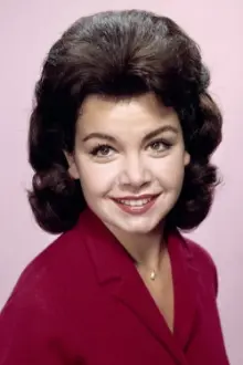 Annette Funicello como: Ela mesma