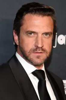 Raúl Esparza como: Nevada