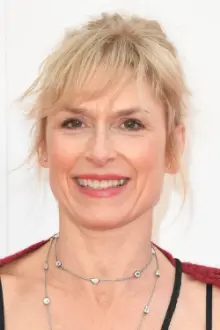 Amelia Bullmore como: Madame Plaisir