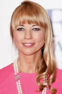 Sara Cox como: 