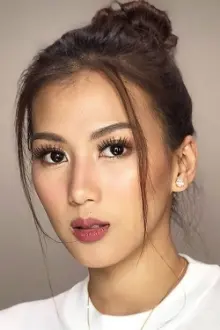 Alex Gonzaga como: Aya